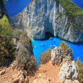 Uniek uitje op Zakynthos? Ga eilandhoppen met een boot!